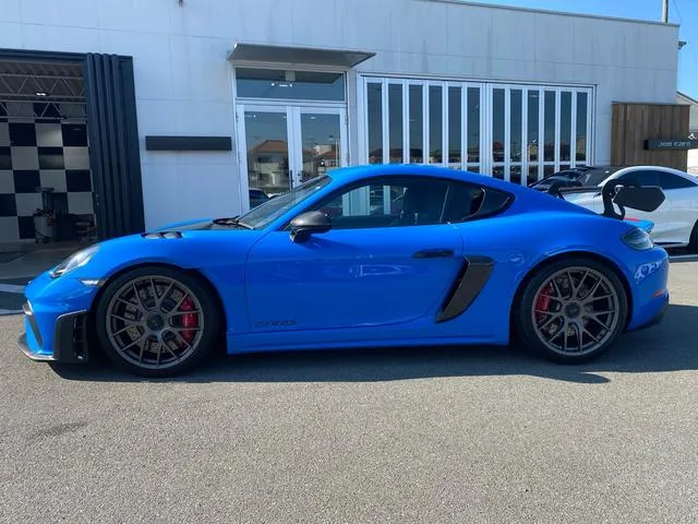 Porsche 718 CAYMAN 718 CAYMAN GT4 2022 — миниатюра 3