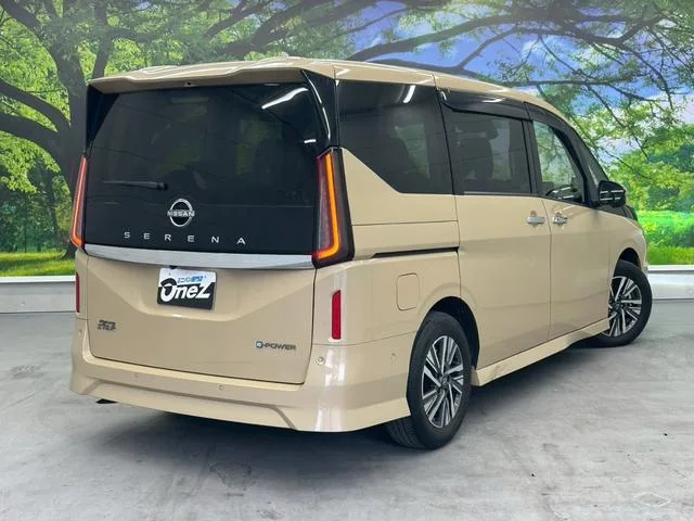 Nissan SERENA E-POWER HIGHWAY STAR V 2023 — миниатюра 2