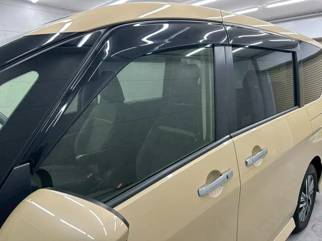Nissan SERENA E-POWER HIGHWAY STAR V 2023 — миниатюра 5
