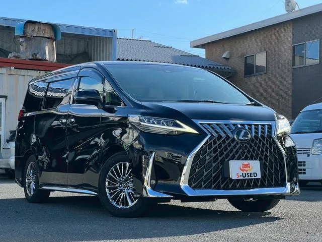Toyota ALPHARD 3.5 EXECUTIVE LOUNGE S 2022 — фото 1, купить с доставкой в Москву