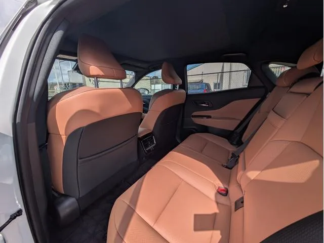 Toyota CROWN SPORT Z 2024 — миниатюра 5