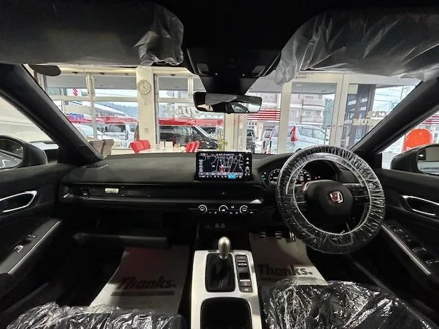 Honda CIVIC TYPE R RACING BLACK PACKAGE 2026 — миниатюра 5