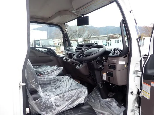 Mitsubishi Fuso CANTER 2025 — миниатюра 3