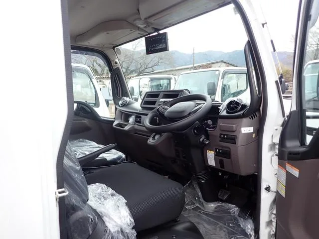Mitsubishi Fuso CANTER 2025 — миниатюра 4