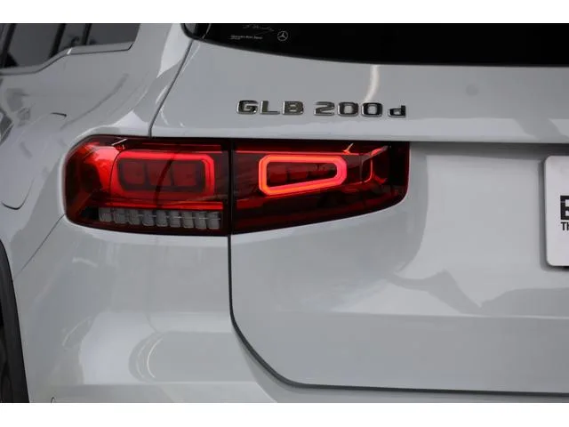 Mercedes-Benz GLB GLB200D 4MATIC AMG LINE PACKAGE 2023 — миниатюра 3