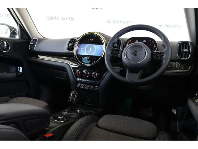 MINI MINI COOPER D CROSSOVER PREMIUM PLUS PACKAGE ESSENTIAL TRIM 2023 — миниатюра 4