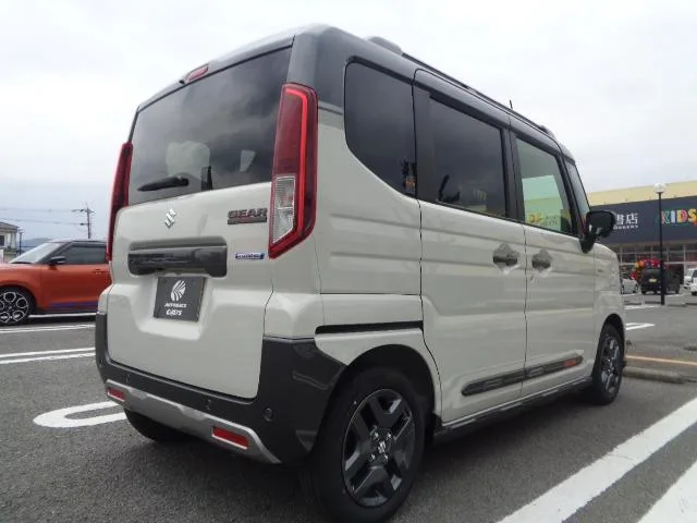 Suzuki SPACIA GEAR HYBRID XZ TURBO 2026 — миниатюра 4