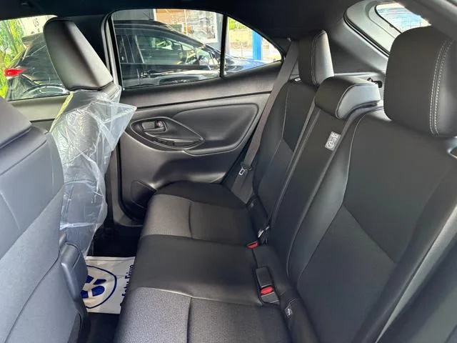 Toyota YARIS CROSS HYBRID Z 2025 — миниатюра 5