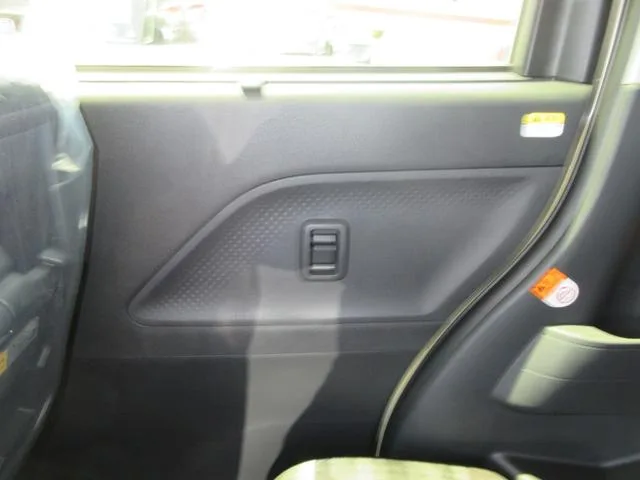 Daihatsu TANTO FUN CR0SS TURBO LIMITED 2025 — миниатюра 3