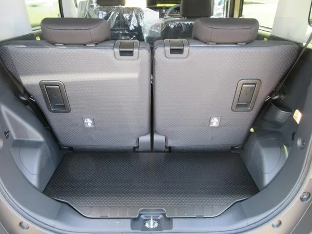 Daihatsu TANTO FUN CR0SS TURBO LIMITED 2025 — миниатюра 4