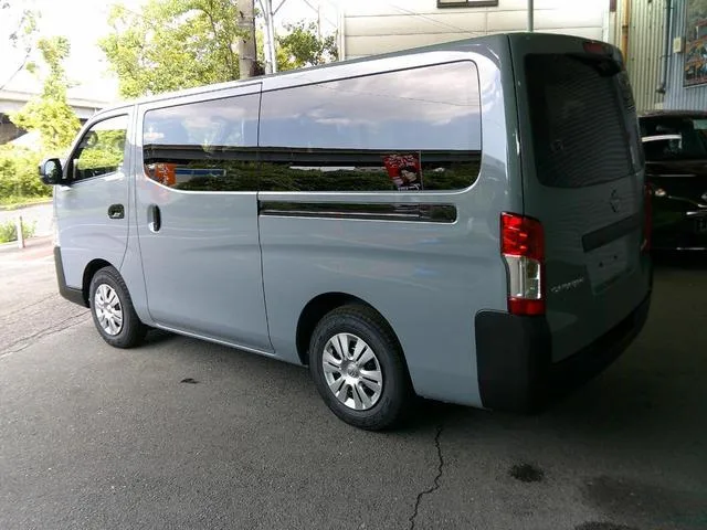 Nissan CARAVAN LONG PREMIUM GX OUTDOOR BLACK EDITION 2026 — миниатюра 2