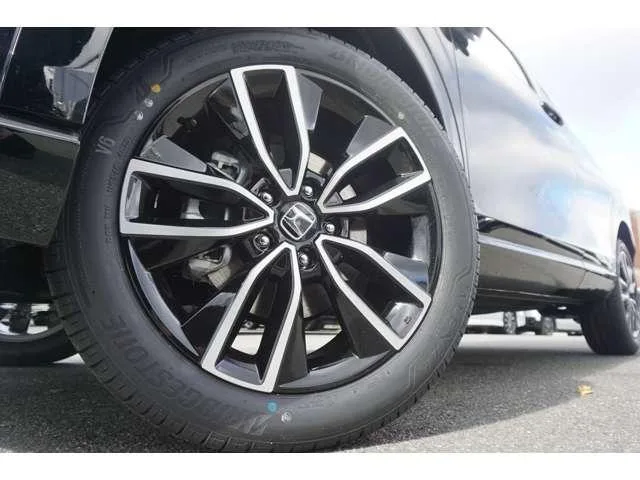 Honda VEZEL E:HEV Z PLAY PACKAGE 2025 — миниатюра 4