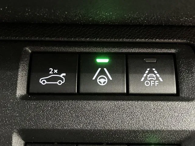 Peugeot 5008 GT BLUE HDI BLACK PACK 2023 — миниатюра 3