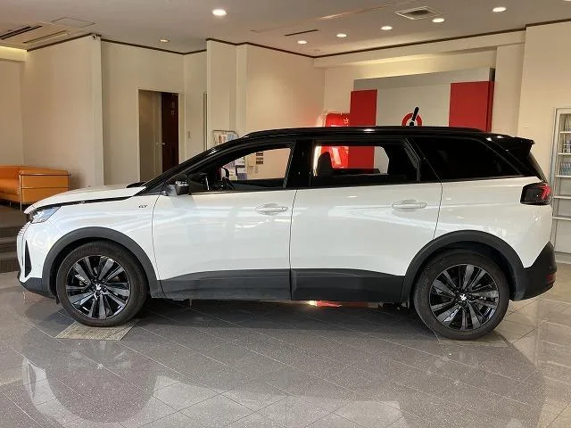Peugeot 5008 GT BLUE HDI BLACK PACK 2023 — миниатюра 5
