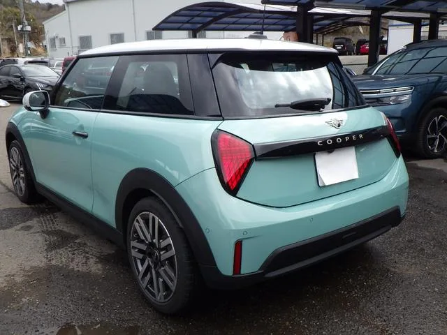 MINI MINI COOPER C CLASSIC TRIM 2025 — миниатюра 3