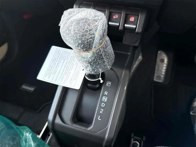 Suzuki JIMNY NOMADE FC 2025 — миниатюра 3