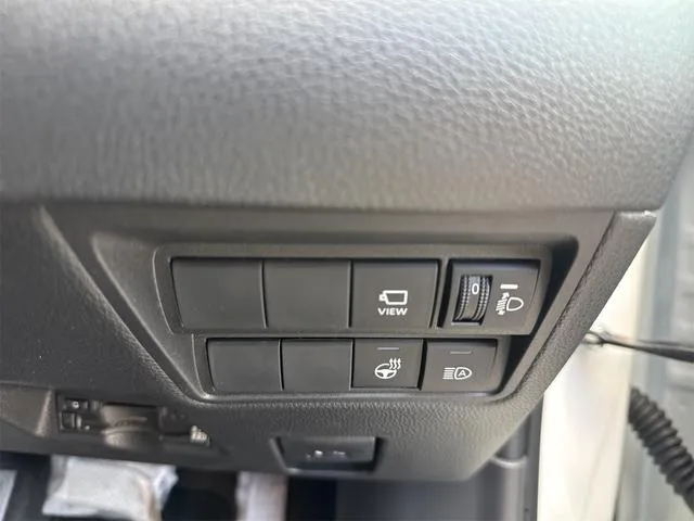 Toyota YARIS CROSS HYBRID Z 2025 — миниатюра 4