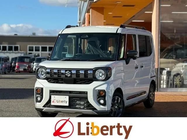 Suzuki SPACIA GEAR HYBRID XZ 2025 — фото 1, купить с доставкой в Москву