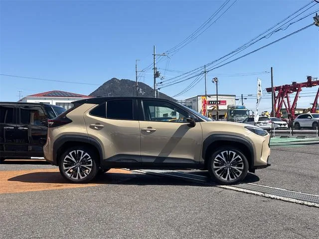 Toyota YARIS CROSS HYBRID Z 2023 — миниатюра 5