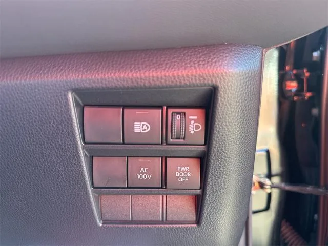 Toyota NOAH HYBRID S-Z 2022 — миниатюра 4