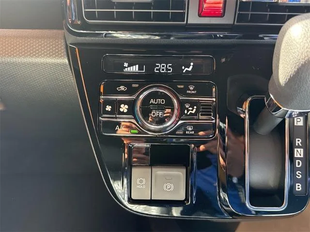 Daihatsu TANTO CUSTOM X 2025 — миниатюра 2