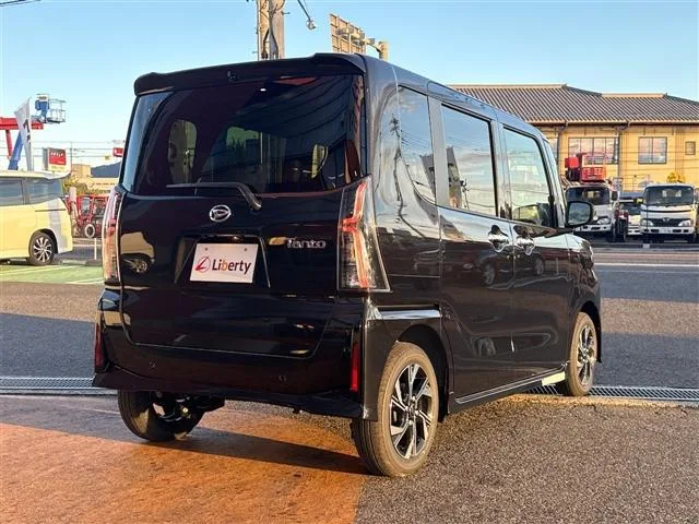 Daihatsu TANTO CUSTOM X LIMITED 2025 — миниатюра 5