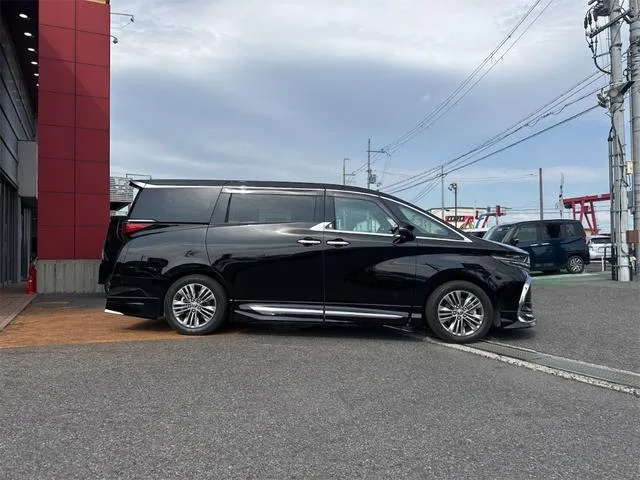 Toyota ALPHARD HYBRID Z 2023 — миниатюра 4