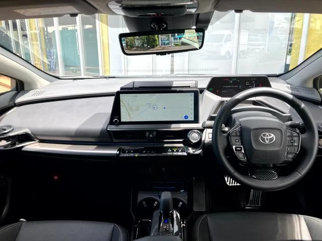 Toyota Prius 2024 — миниатюра 2