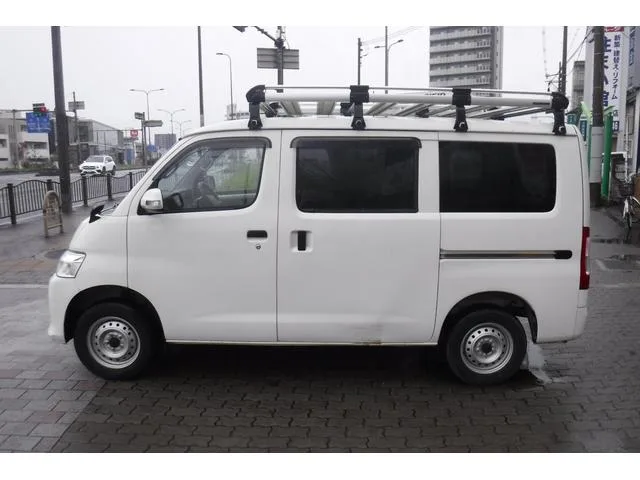 Mazda BONGO VAN DX 2022 — миниатюра 2