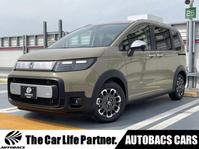 Honda FREED E:HEV CROSSTAR 2026 — фото 1, купить с доставкой в Москву