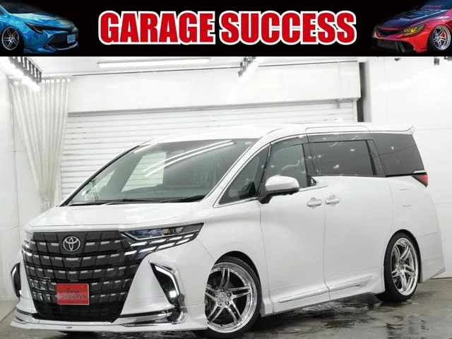 Toyota ALPHARD HYBRID Z 2023 — фото 1, купить с доставкой в Москву