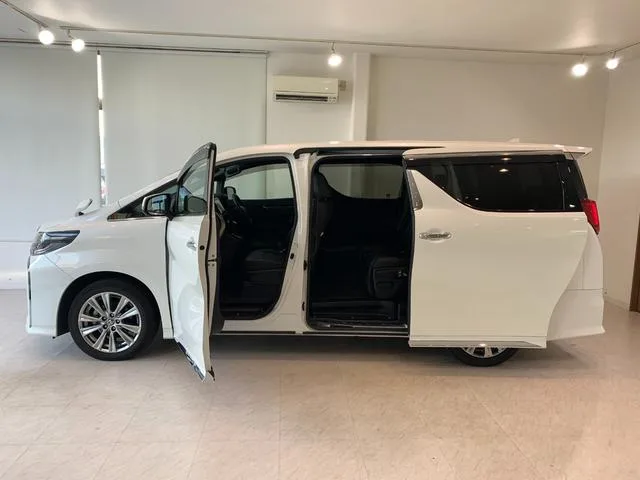 Toyota Alphard 2.5S TYPE GOLD III 2022 — миниатюра 2