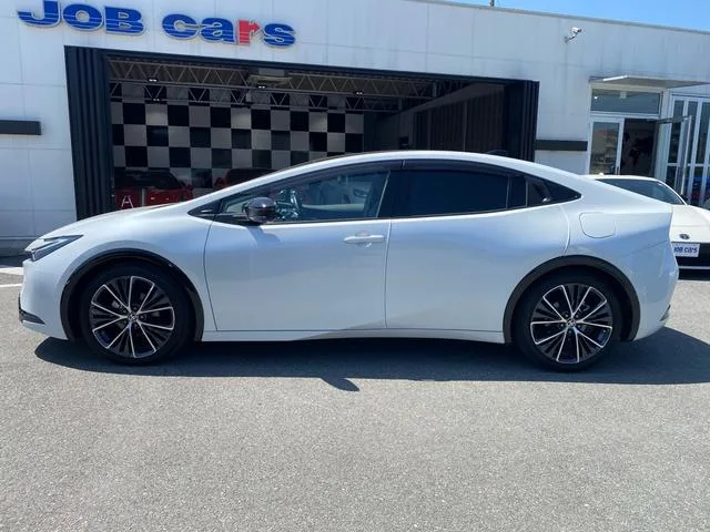 Toyota Prius Z 2023 — миниатюра 3