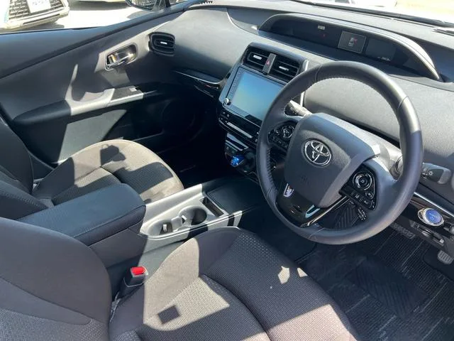 Toyota Prius S SAFETY PLUS II 2023 — миниатюра 2