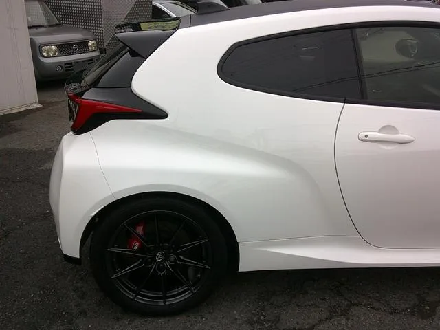 Toyota GR YARIS RZ HIGH PERFORMANCE 2022 — миниатюра 5
