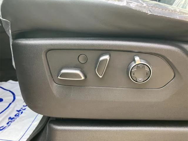 Cadillac CADILLAC ESCALADE SPORT 2023 — миниатюра 4