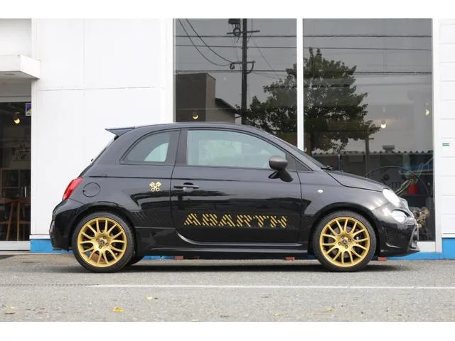 Abarth ABARTH 695 75 ANNIVERSARIO BASE GRADE 2024 — миниатюра 2