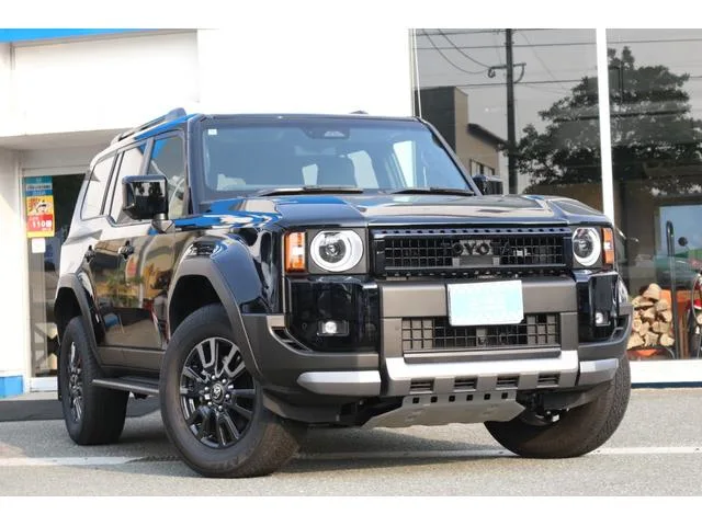 Toyota LAND CRUISER 250 VX 2024 — фото 1, купить с доставкой в Москву
