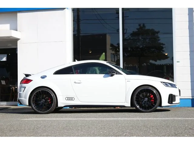 Audi TT COUPE FINAL EDITION 2023 — миниатюра 2