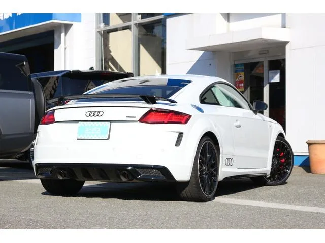 Audi TT COUPE FINAL EDITION 2023 — миниатюра 3