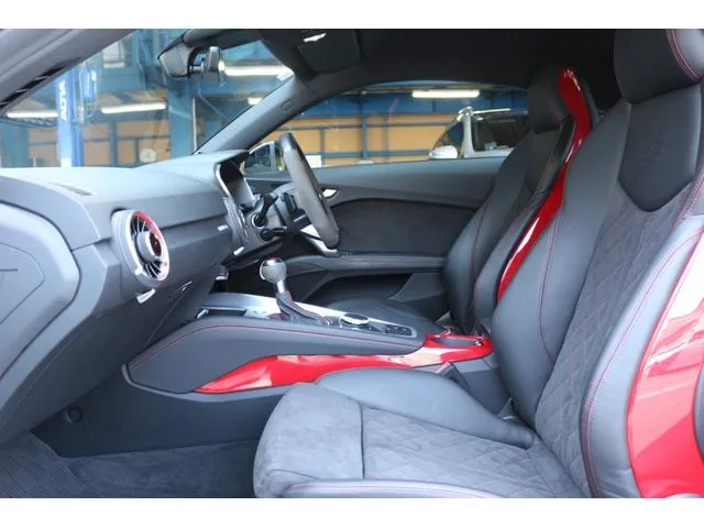 Audi TT COUPE FINAL EDITION 2023 — миниатюра 4