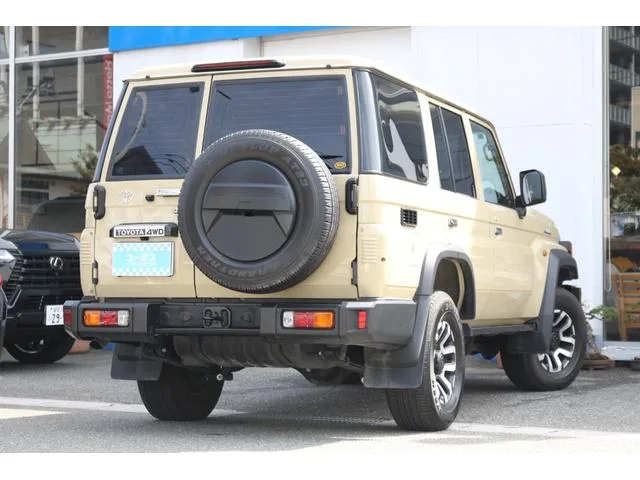 Toyota Landcruiser 70 AX 2024 — миниатюра 3