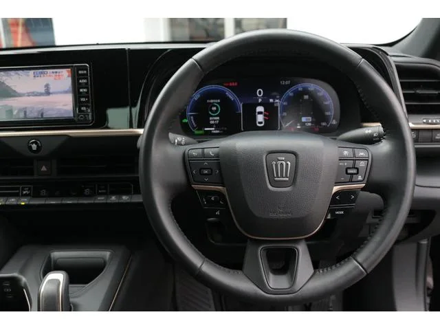 Toyota CROWN CROSSOVER X 2023 — миниатюра 5