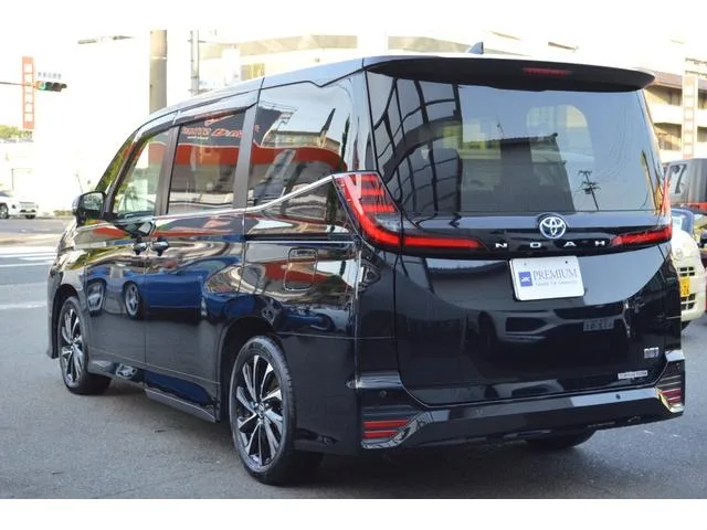 Toyota NOAH 2025 — миниатюра 3