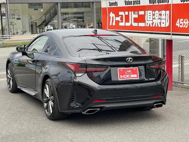 Lexus RC RC300H F SPORT 2023 — миниатюра 4
