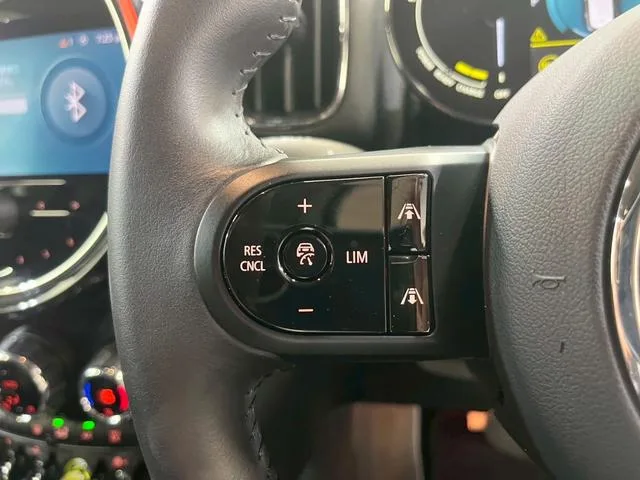 MINI MINI COOPER S E CROSSOVER ALL4 CLASSIC TRIM 2023 — миниатюра 4