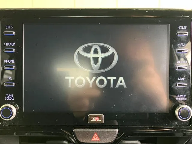 Toyota YARIS CROSS HYBRID GR SPORT 2022 — миниатюра 3