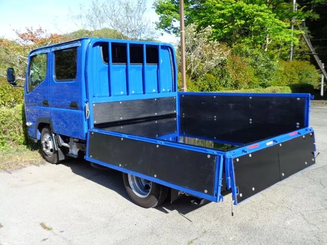 Mitsubishi Fuso CANTER DOUBLE CAB ALL LOW FLOOR 2024 — миниатюра 4