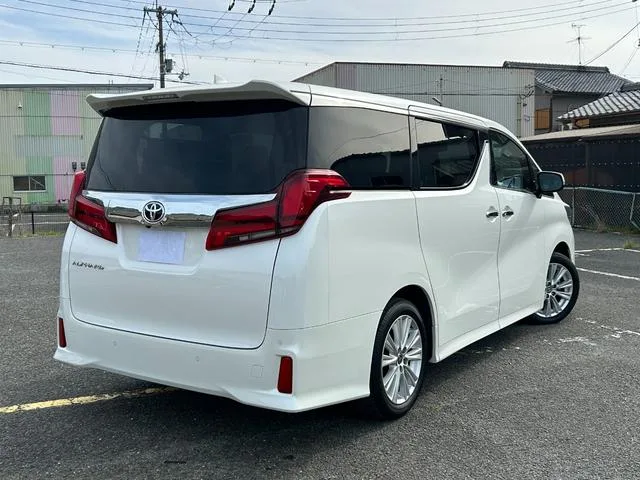 Toyota Alphard 2.5S 2023 — миниатюра 2