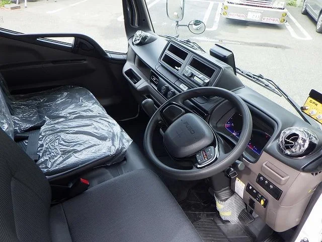 Mitsubishi Fuso CANTER 2024 — миниатюра 4